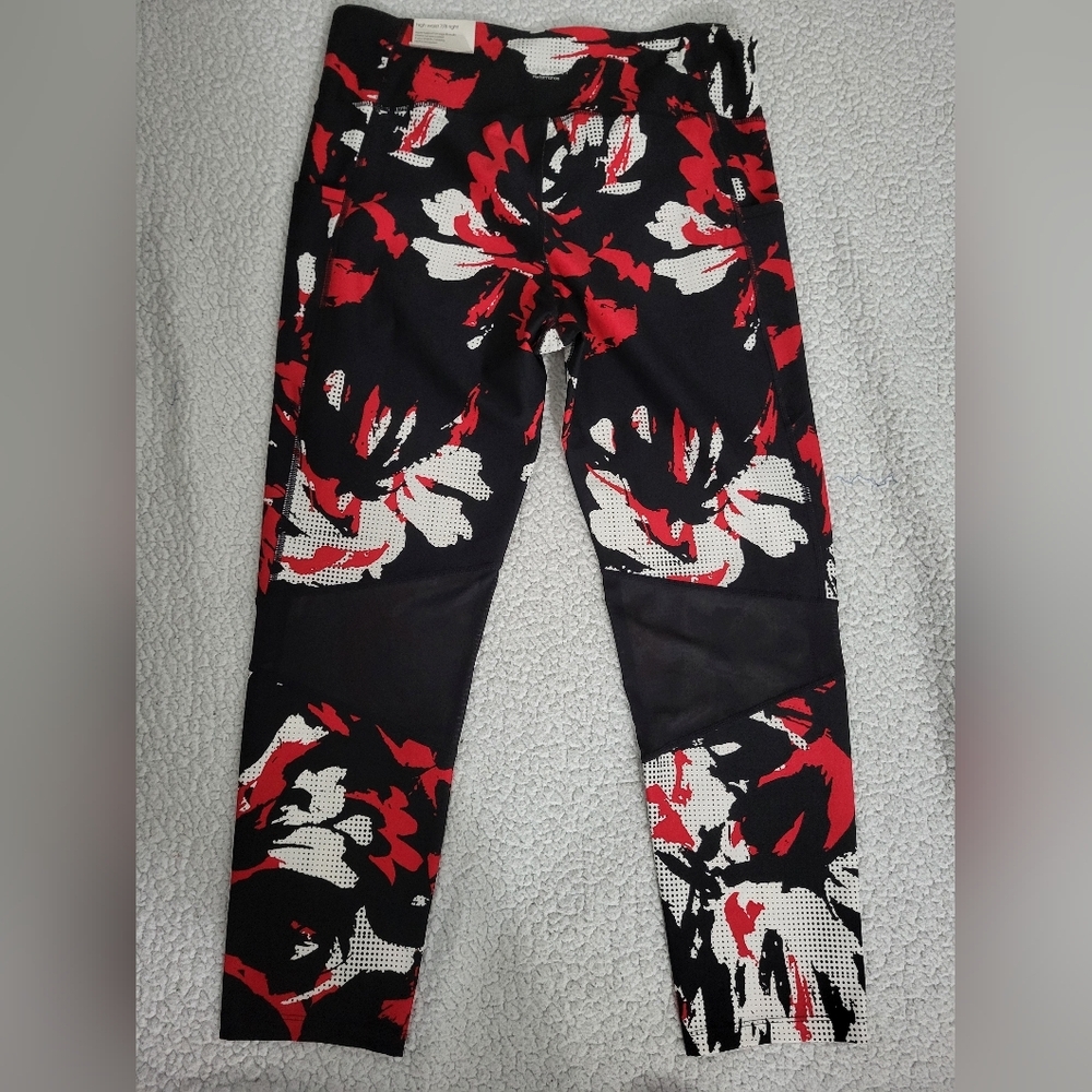 Calvin Klein Black and Red Patterned Leggings NWT - image 4